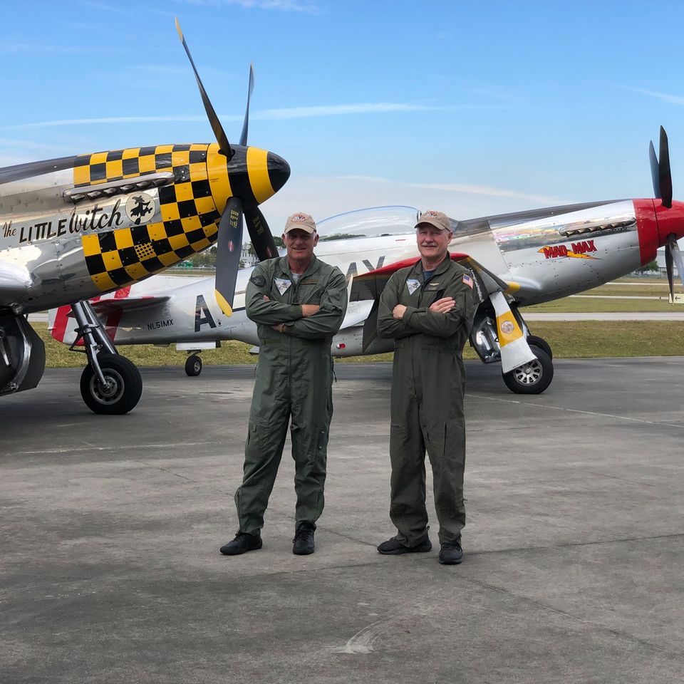 Lou Horschel and Ariel Luedi form a unique P-51 acrobatic demo team